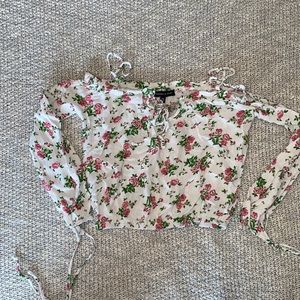 Kendall & Kylie long sleeved crop (worn once)